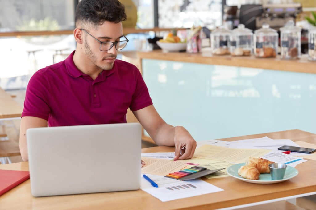 4 Common Cash Flow Mistakes Small Business Owners Make